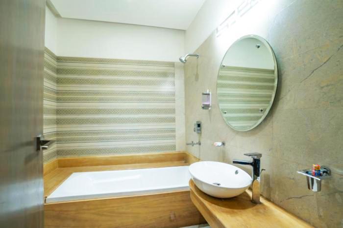 Hoshangabad Treehouse Narmade A Riverfront Resort & Spa Narmadapuram מראה חיצוני תמונה