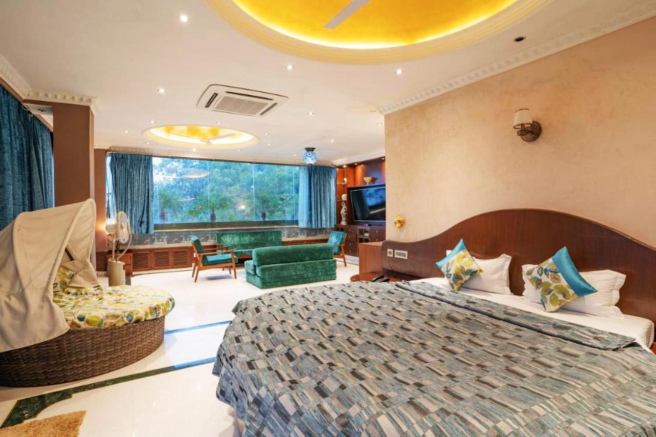 Hoshangabad Treehouse Narmade A Riverfront Resort & Spa Narmadapuram מראה חיצוני תמונה