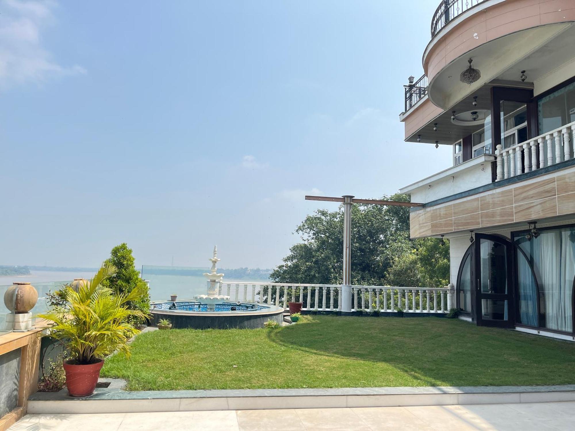 Hoshangabad Treehouse Narmade A Riverfront Resort & Spa Narmadapuram מראה חיצוני תמונה